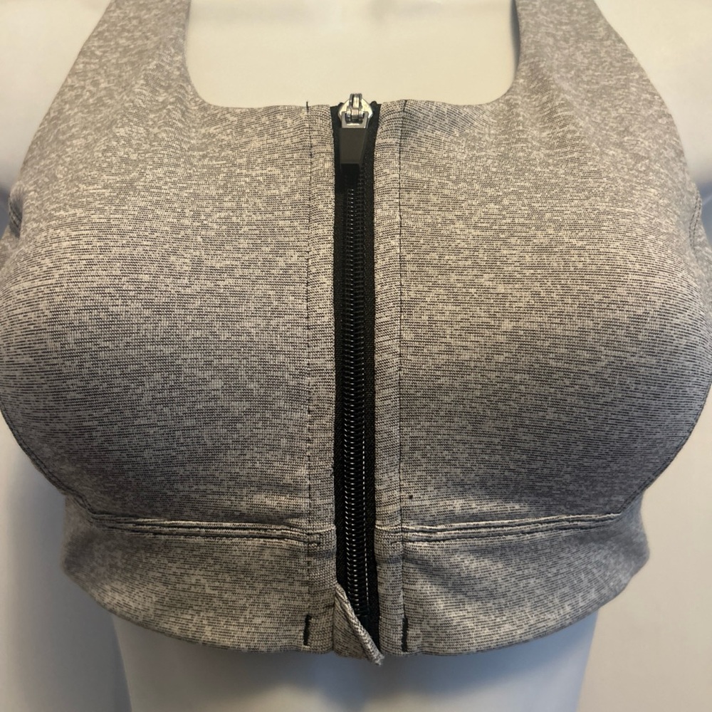 NWOT Tek Gear Med Support Gray Black Front Zip Racer back Sports Bra Small - Picture 6 of 7